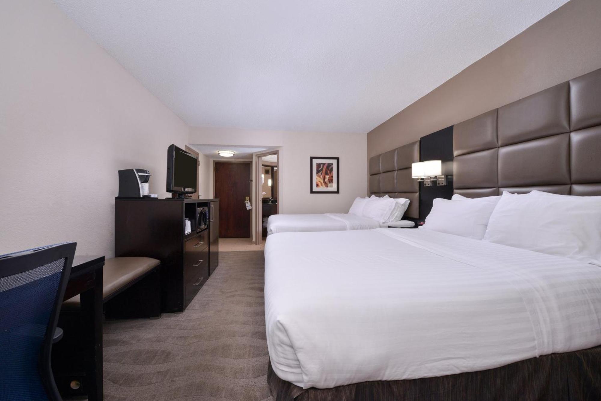 Holiday Inn Express Burlington By Ihg Exterior foto