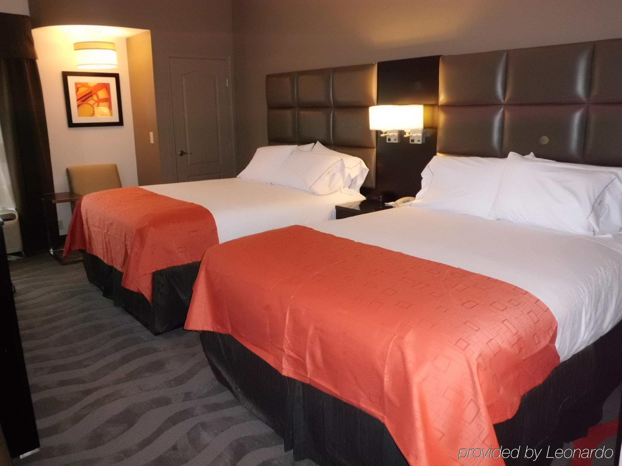 Holiday Inn Express Burlington By Ihg Habitación foto